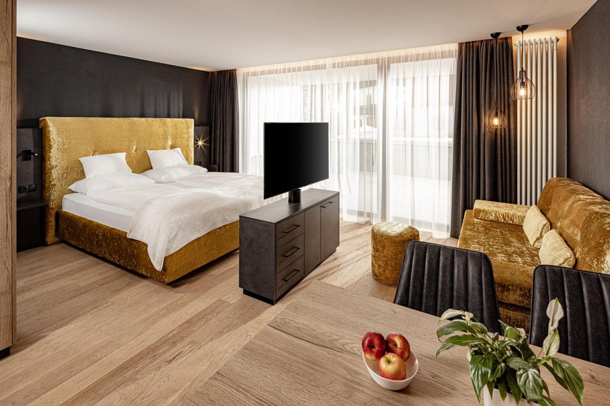 Hotel Schneeberg Family Spa Resort Ріданна Екстер'єр фото