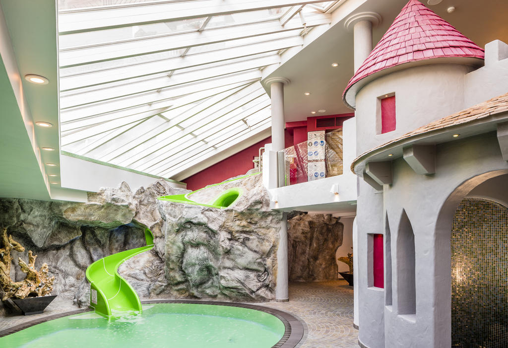 Hotel Schneeberg Family Spa Resort Ріданна Екстер'єр фото