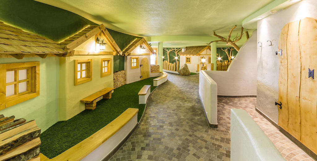 Hotel Schneeberg Family Spa Resort Ріданна Екстер'єр фото