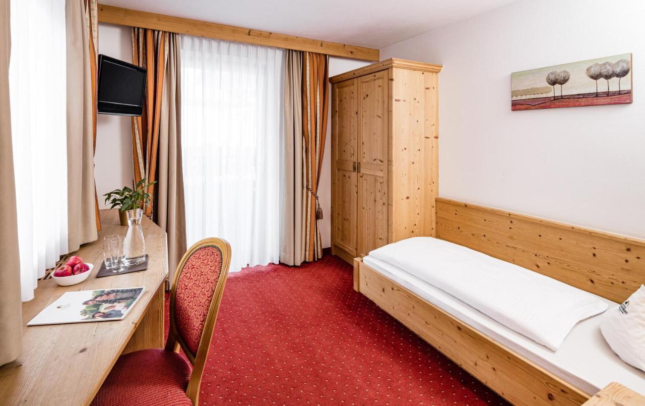 Hotel Schneeberg Family Spa Resort Ріданна Екстер'єр фото